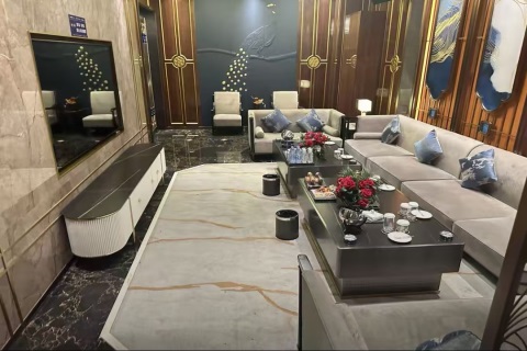 张家界KTV诚邀开朗女生加入营销团队